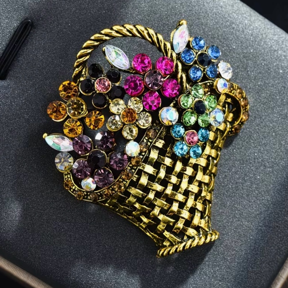 Colorful Vintage-inspired Rhinestone Flower Basket Brooch. - Picture 7 of 8
